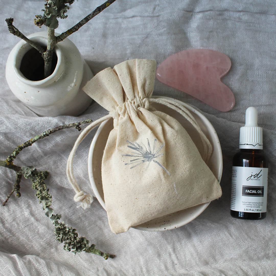 JDBotanics Facial Oil & Gua Sha Gift Set in Eco-Friendly Gift Bag